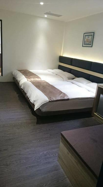 Happy Hotel Lukang Buitenkant foto