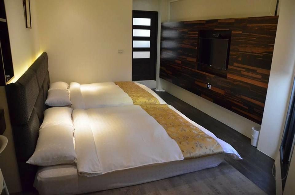 Happy Hotel Lukang Buitenkant foto